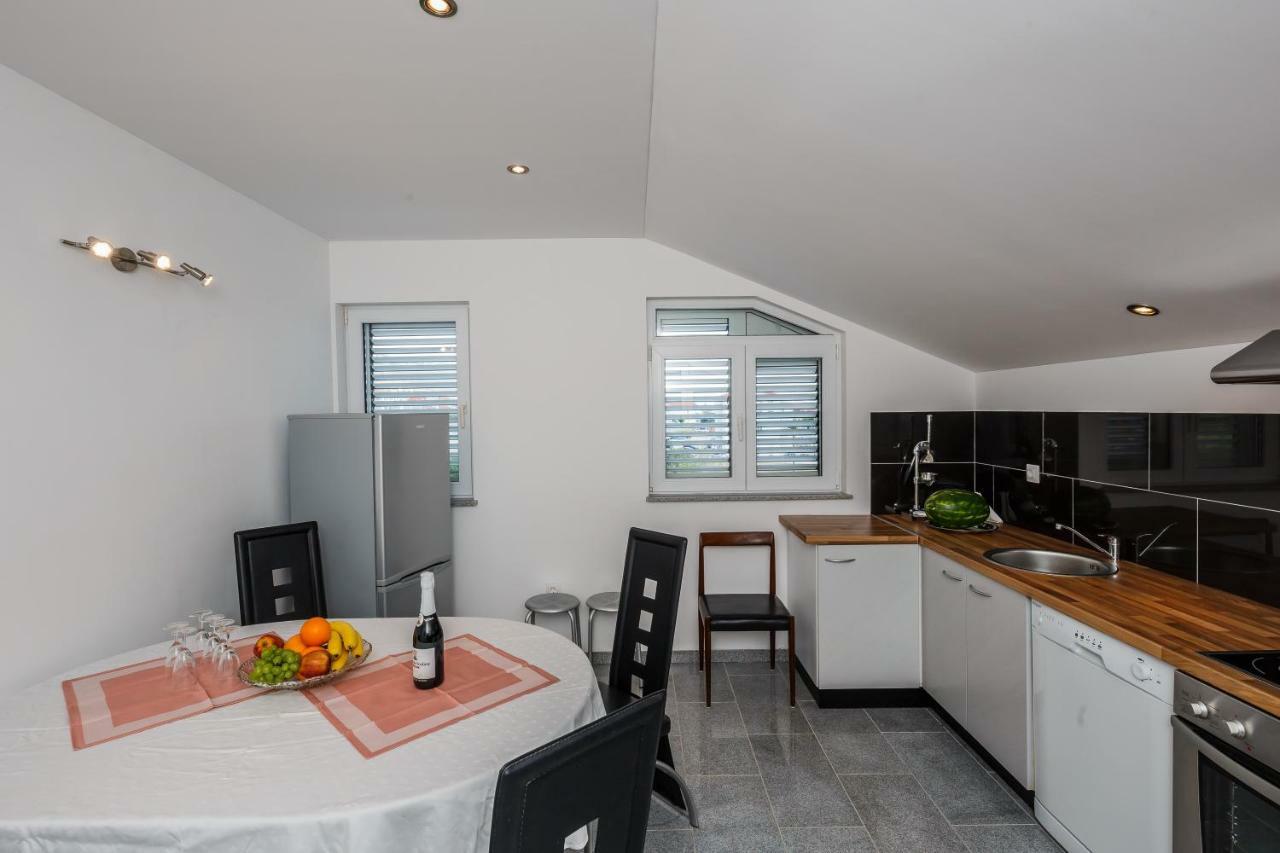 Apartman Lucija Kaštela Εξωτερικό φωτογραφία