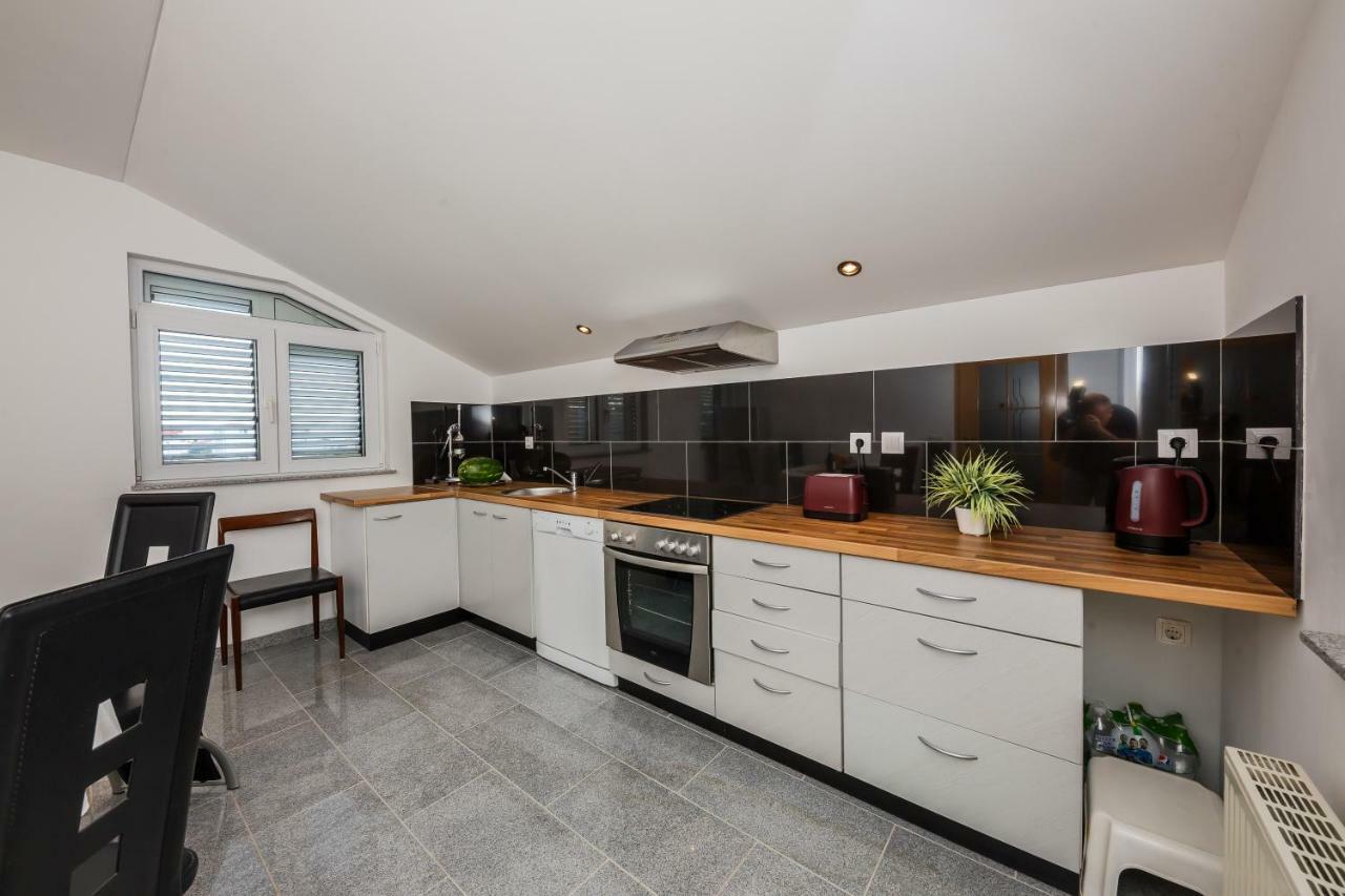 Apartman Lucija Kaštela Εξωτερικό φωτογραφία