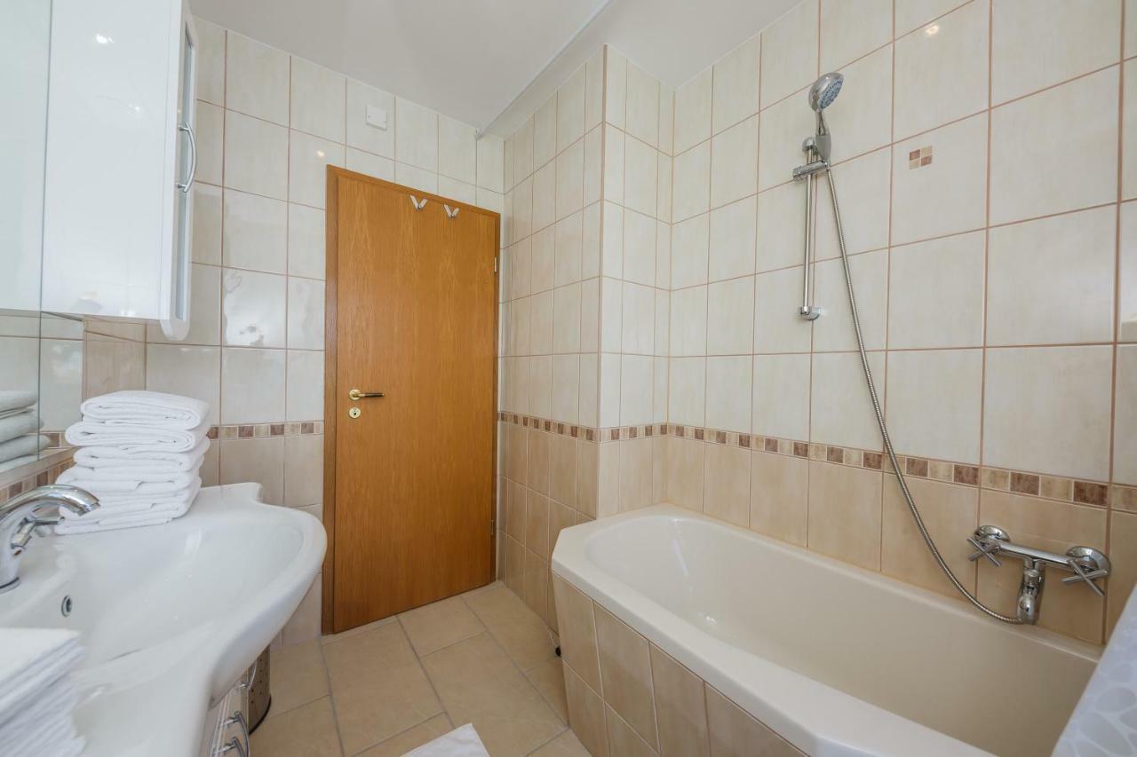 Apartman Lucija Kaštela Εξωτερικό φωτογραφία